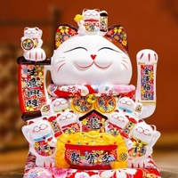 Bốn Bể Là Nhà