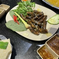 Về Quá Khứ