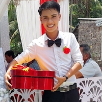 Nguyễn tín