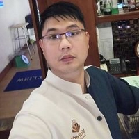 Tạ Tín