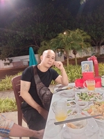 Vui Vẻ Buôn Bán