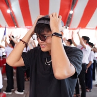 Khang Lê