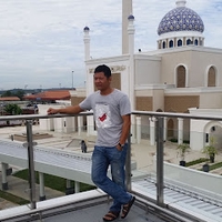 Hùng Trịnh