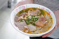 Quán bún bò - 083273****