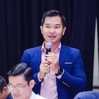 PHÁT HUỲNH