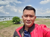 Hoàng Lê