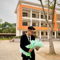 Việt Hoàng