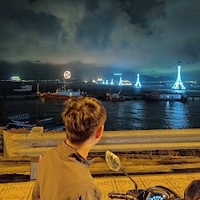 Ngọc Thạch Trần