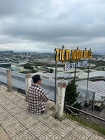 Vinh T
