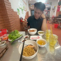 Tý Anh Ba Tri