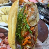 Bánh Mì Cô Ba