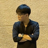 Hùng Vĩ