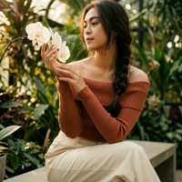 Hanh Le