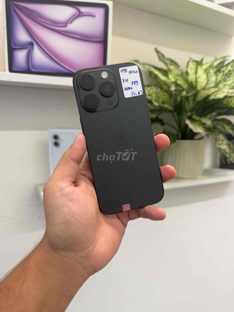 iPhone 16 Pro 1TB Q.tế giá siêu rẻ. Có Trả Góp. Mua bán Điện thoại tại Quận Đống Đa Hà Nội được đăng bởi Hiếu hình 1