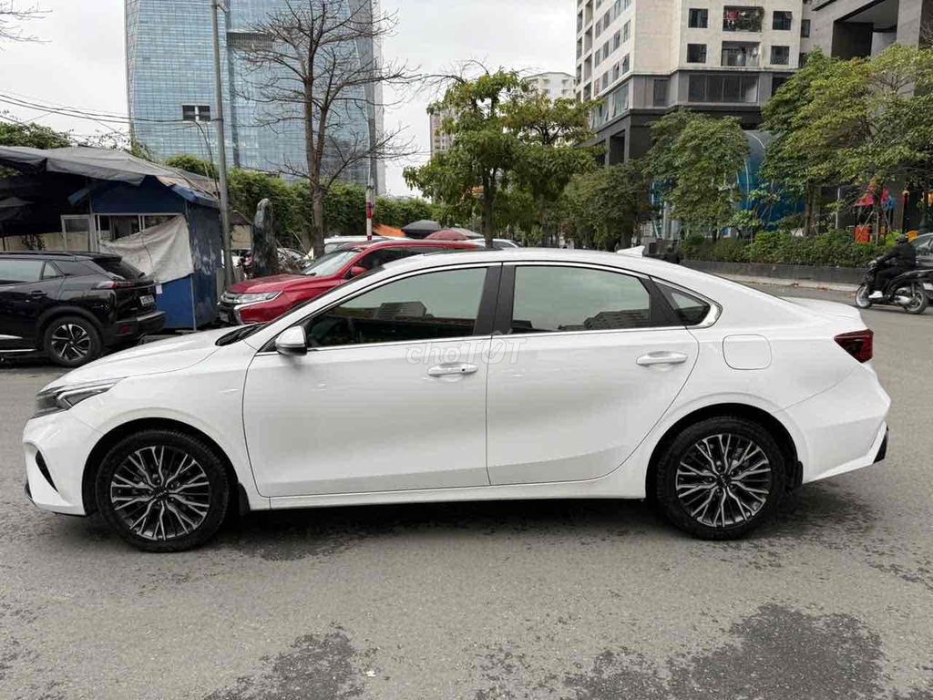 Kia K3 2022 Premium 2.0 AT - 32000 km. Mua bán Ô tô tại Quận Thanh Xuân Hà Nội được đăng bởi Nguyen van Nam hình 8