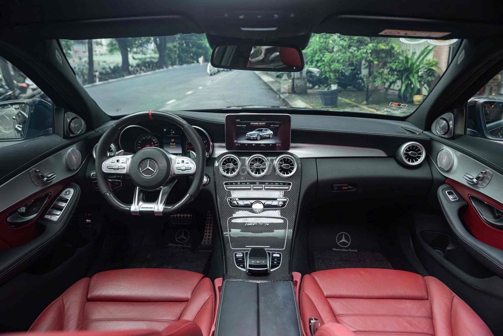 LONG ANH AUTO về Mercedes C300 AMG model 2018. Mua bán Ô tô tại Quận 7 Tp Hồ Chí Minh được đăng bởi LongAnh AuTo  hình 8