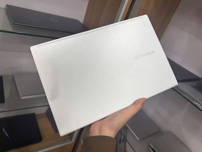 ASUS Vivobook A415 i3-11th|8|256 vỏ nhôm. Mua bán Laptop tại Quận Thanh Xuân Hà Nội được đăng bởi Kiều Sơn
