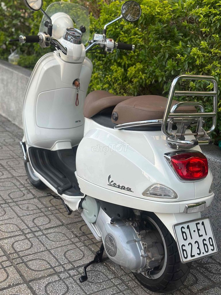 Piaggio LXV 125 3Vie 2015 Trắng. Mua bán Xe máy tại Thành phố Thủ Đức Tp Hồ Chí Minh được đăng bởi Xe Máy Sơn Thủ Đức hình 7