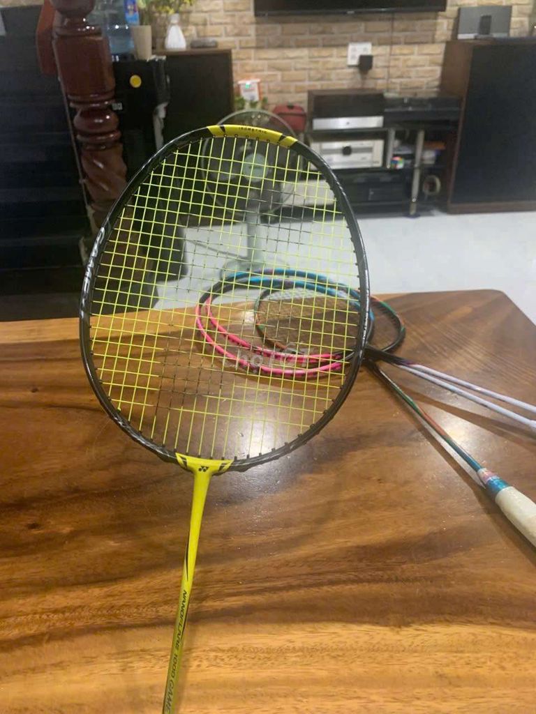 Vợt cầu lông Yonex 1000 GAME . Mua bán Đồ thể thao, Dã ngoại tại Quận 12 Tp Hồ Chí Minh được đăng bởi Dương thúy kiều hình 1