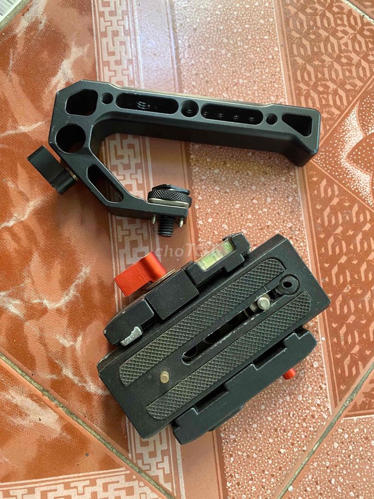 Phụ kiện máy ảnh Kim loại Đen. Mua bán Máy ảnh, Máy quay tại Quận Bình Thạnh Tp Hồ Chí Minh được đăng bởi Duongdinh Dinh Duong hình 1