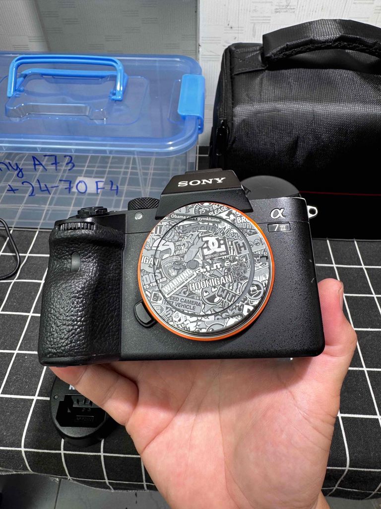 Sony A7 Mark III + lens 24-70 F4 sensor sạch đẹp. Mua bán Máy ảnh, Máy quay tại Thành phố Thuận An Bình Dương được đăng bởi Nguyễn Đình Tú hình 1