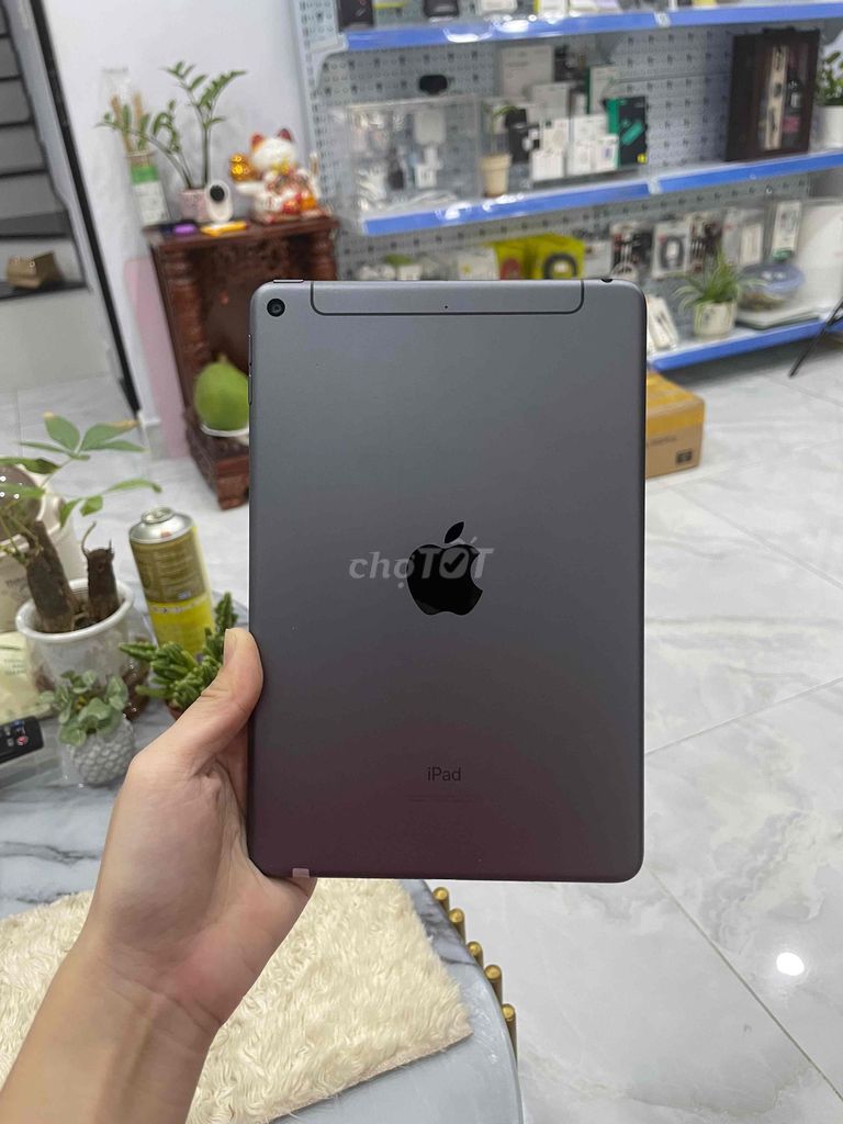 Apple iPad Mini 5 64GB bản Wifi + 4G đẹp 99%. Mua bán Máy tính bảng tại Huyện Hóc Môn Tp Hồ Chí Minh được đăng bởi Luân Hoài hình 1