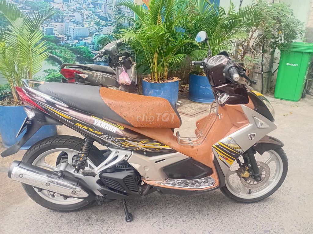 Novou 4.Đời 2011 ze đẹp máy mạnh và êm bstp. Mua bán Xe máy tại Quận 3 Tp Hồ Chí Minh được đăng bởi Lữ Trung Hùng hình 3