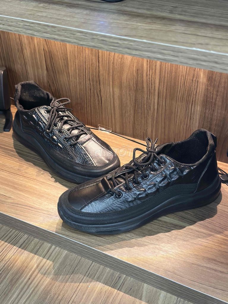 Giày da đen bóng lịch lãm size 44. Mua bán Giày dép tại Huyện An Dương Hải Phòng được đăng bởi Nguyen Hoang hình 1