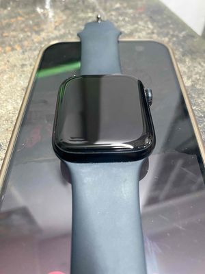 apple watch se2 44. Mua bán Thiết bị đeo thông minh tại Quận 3 Tp Hồ Chí Minh được đăng bởi Huỳnh trương bảo việt