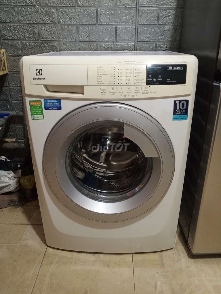 Electrolux 8kg sài rất tốt có BH bao lắp đặt TPHCM