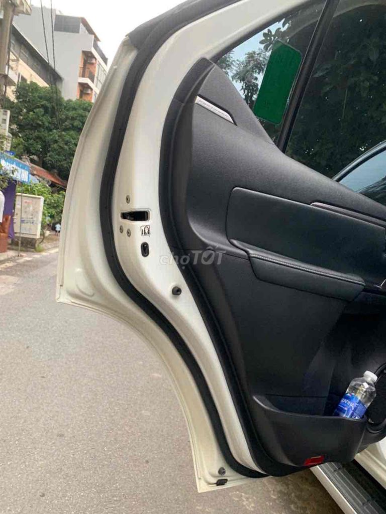 Xe Toyota Fortuner 2.4L 4x2 AT 2023. Mua bán Ô tô tại Quận Hoàng Mai Hà Nội được đăng bởi Tien hình 1