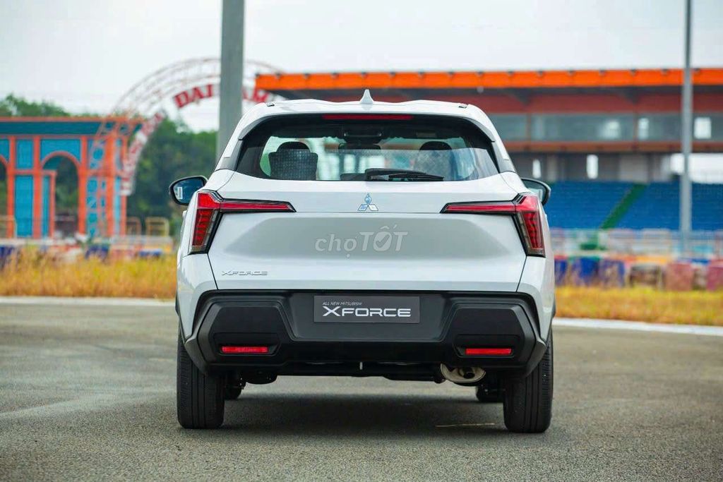 XFORCE GLX 2025, Tặng BHVC + gói phụ kiện 15TR. Mua bán Ô tô tại Quận Ninh Kiều Cần Thơ được đăng bởi Minh Tuấn  Đại Lý Mitsubishi Cần Thơ hình 10