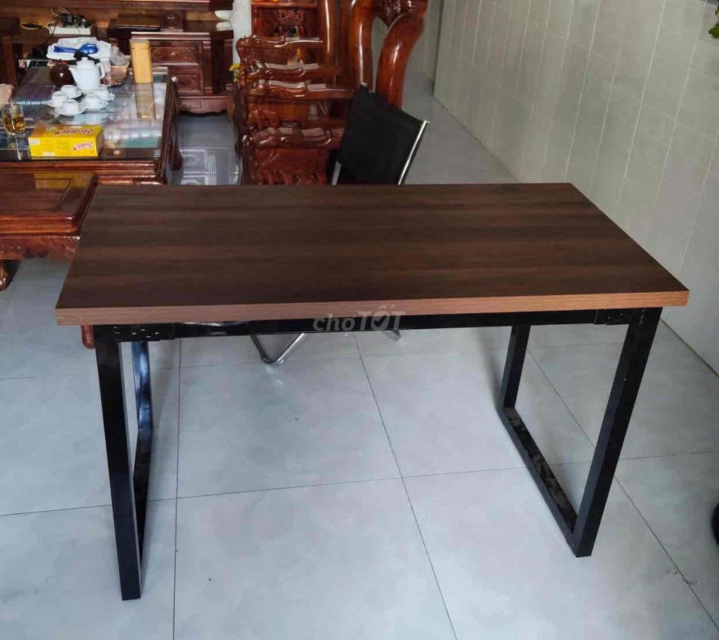 Bàn làm việc Gaming. Mua bán Bàn ghế tại Quận 7 Tp Hồ Chí Minh được đăng bởi Trần Võ Hoàng Linh hình 1