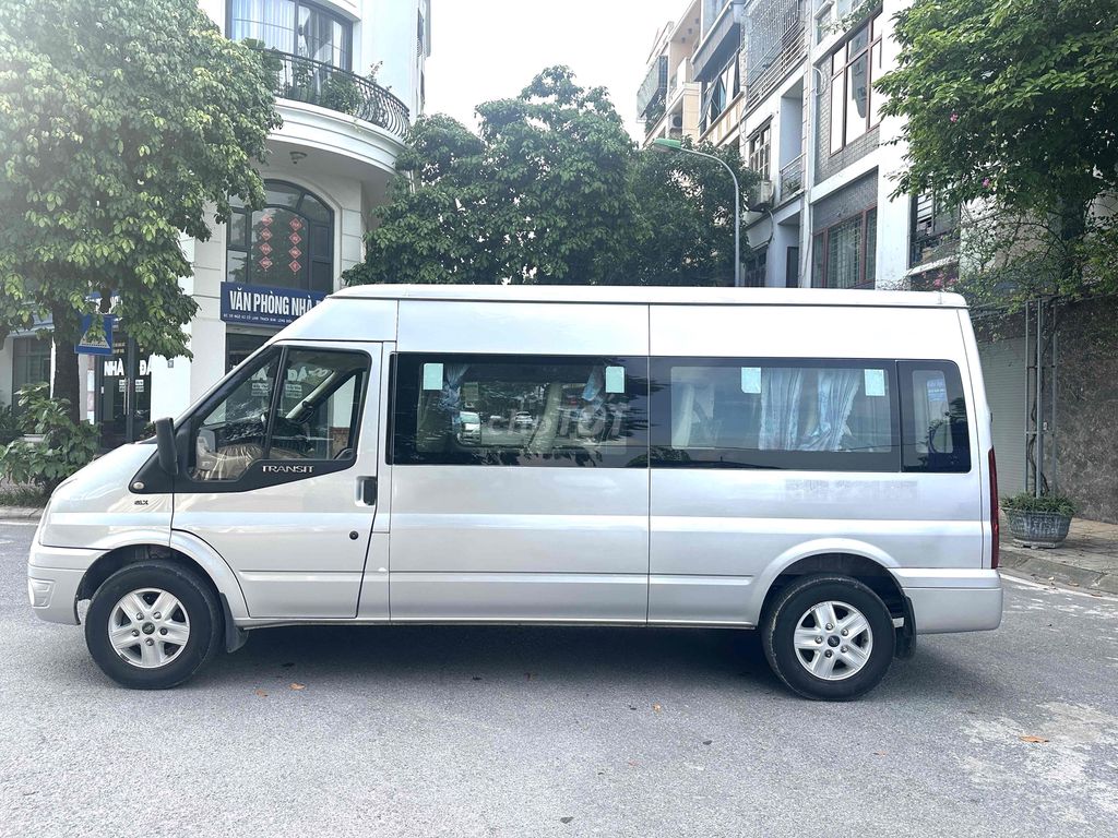 Ford Transit 2017 - 16c Luxury - 19000 km. Mua bán Ô tô tại Quận Long Biên Hà Nội được đăng bởi Nguyễn Văn Tuấn hình 3