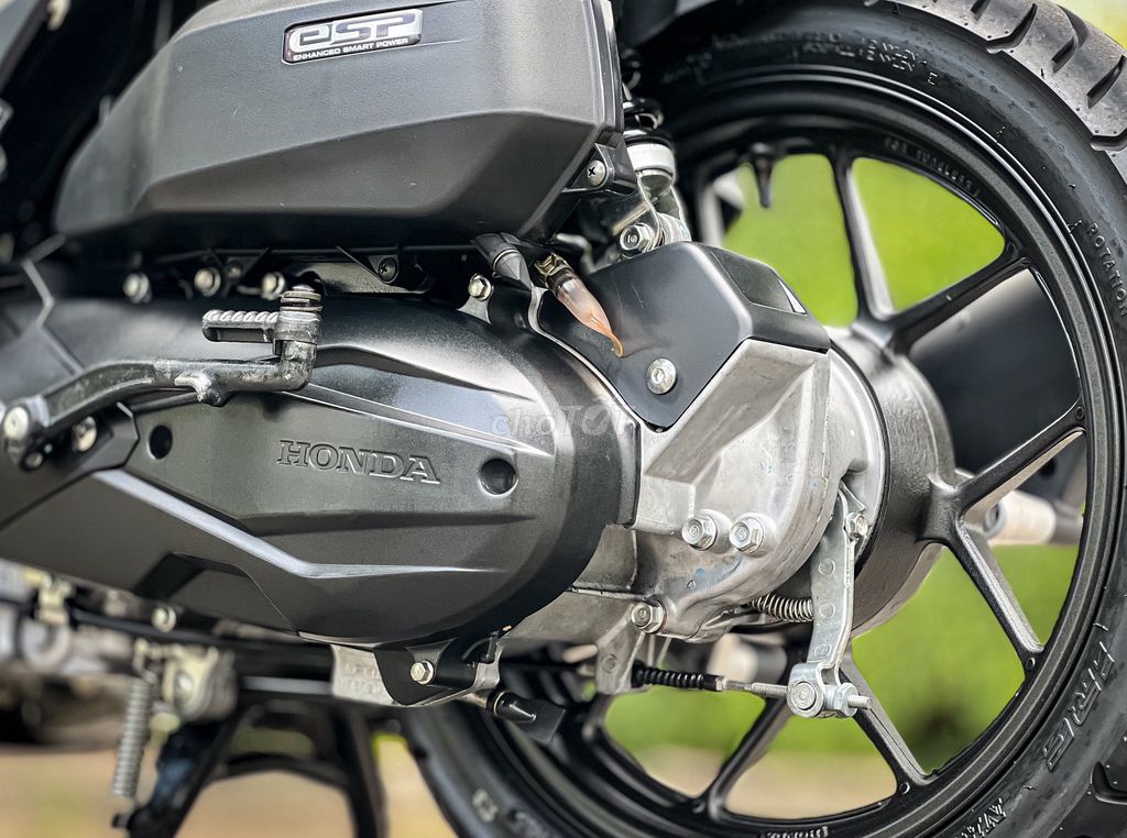 Vario 150cc 2017 odo lướt 3.400km zin chính chủ. Mua bán Xe máy tại Quận 7 Tp Hồ Chí Minh được đăng bởi Lê Văn Đạt hình 11