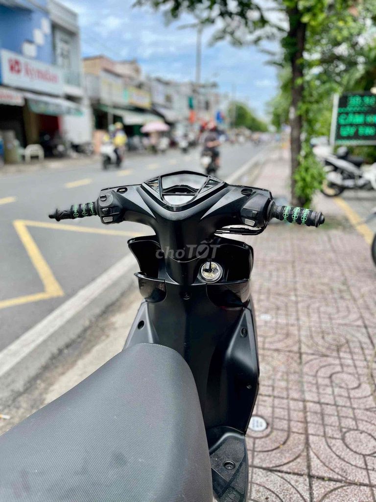 ❤️Yamaha Luvias 2011 Xăng Cơ, Biển 29, CÓ GÓP. Mua bán Xe máy tại Quận 8 Tp Hồ Chí Minh được đăng bởi Tấn Đạt hình 3