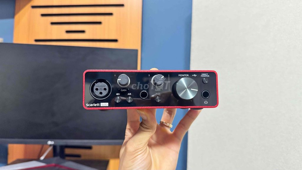 Thiết bị thu âm Focusrite Solo G3 + mic thu âm. Mua bán Tivi, Âm thanh tại Quận Thanh Xuân Hà Nội được đăng bởi Đức Trí hình 1