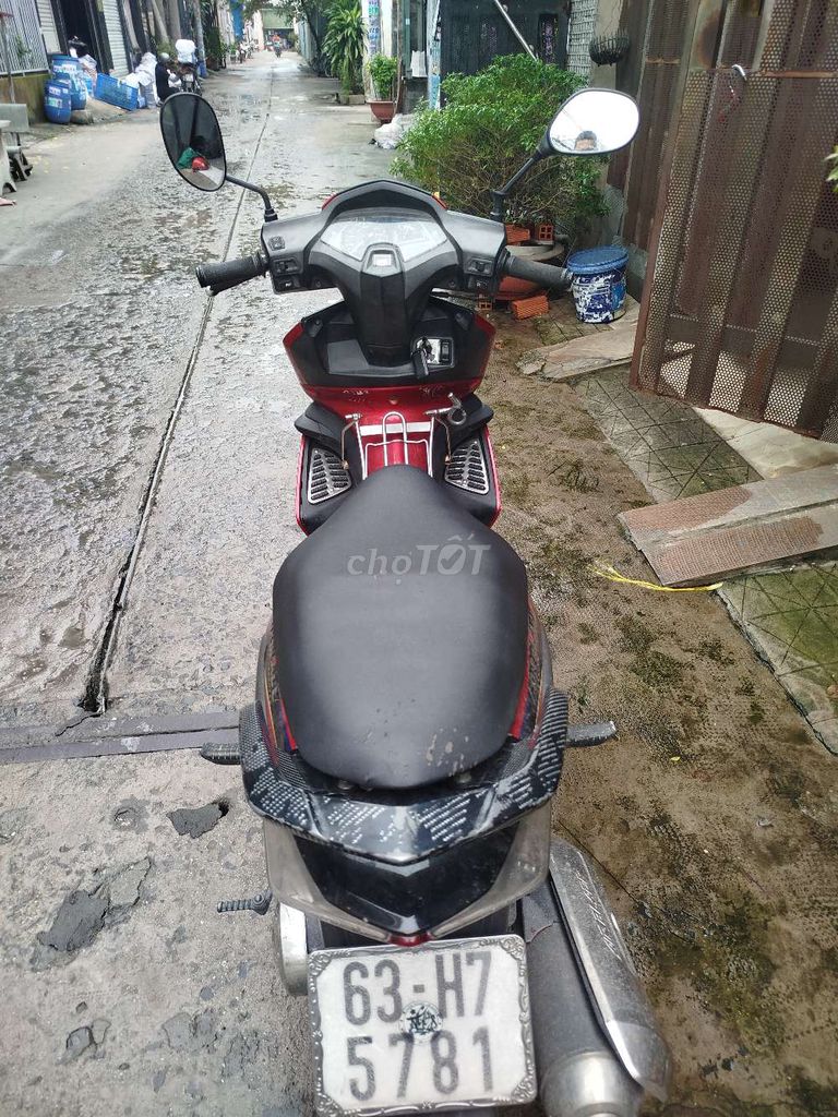 Воздушное лезвие Honda 2025 красное