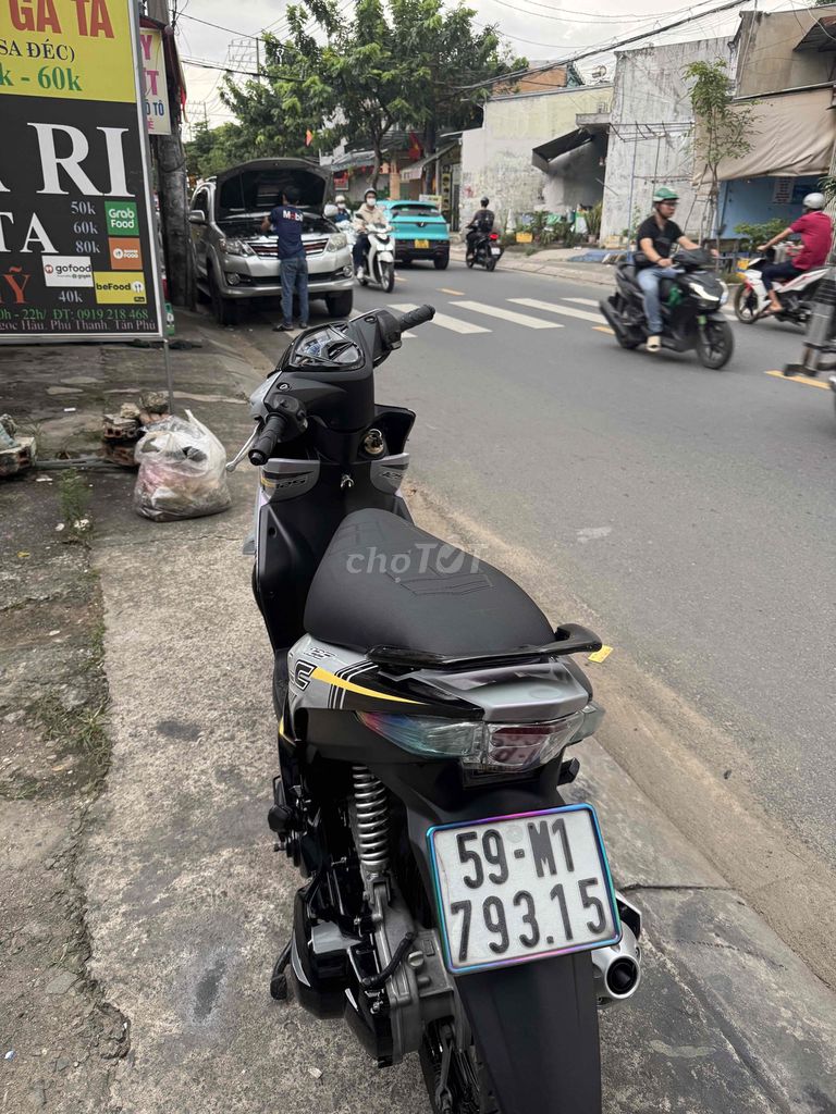 Yamaha Luvias Fi Xám tím. Mua bán Xe máy tại Quận Tân Phú Tp Hồ Chí Minh được đăng bởi Anh thành hình 2