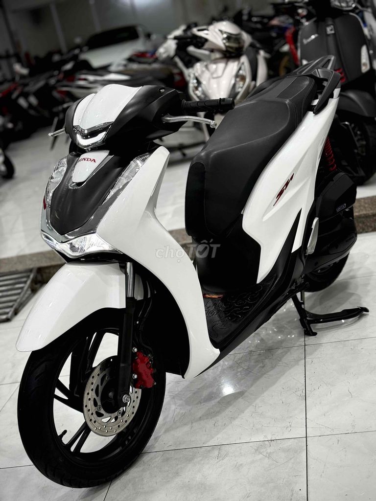 Sh125 2023 Lướt chính chủ ký ( Hỗ trợ Trả GÓP ) 🔥🔥. Mua bán Xe máy tại Thị xã Phú Mỹ Bà Rịa - Vũng Tàu được đăng bởi Cửa Hàng Xe Máy Phú Mỹ hình 13