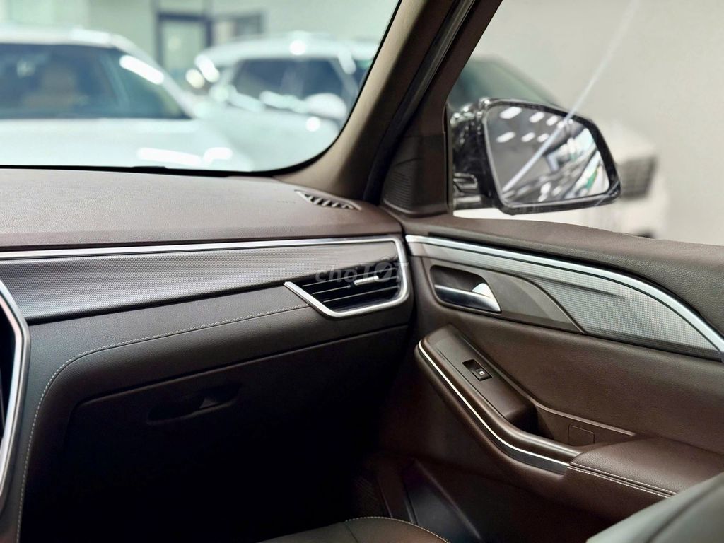 VinFast Lux SA2.0 2019 - Hỗ Trợ Vay. Mua bán Ô tô tại Quận 3 Tp Hồ Chí Minh được đăng bởi Kim Ngân Xe Lướt hình 12