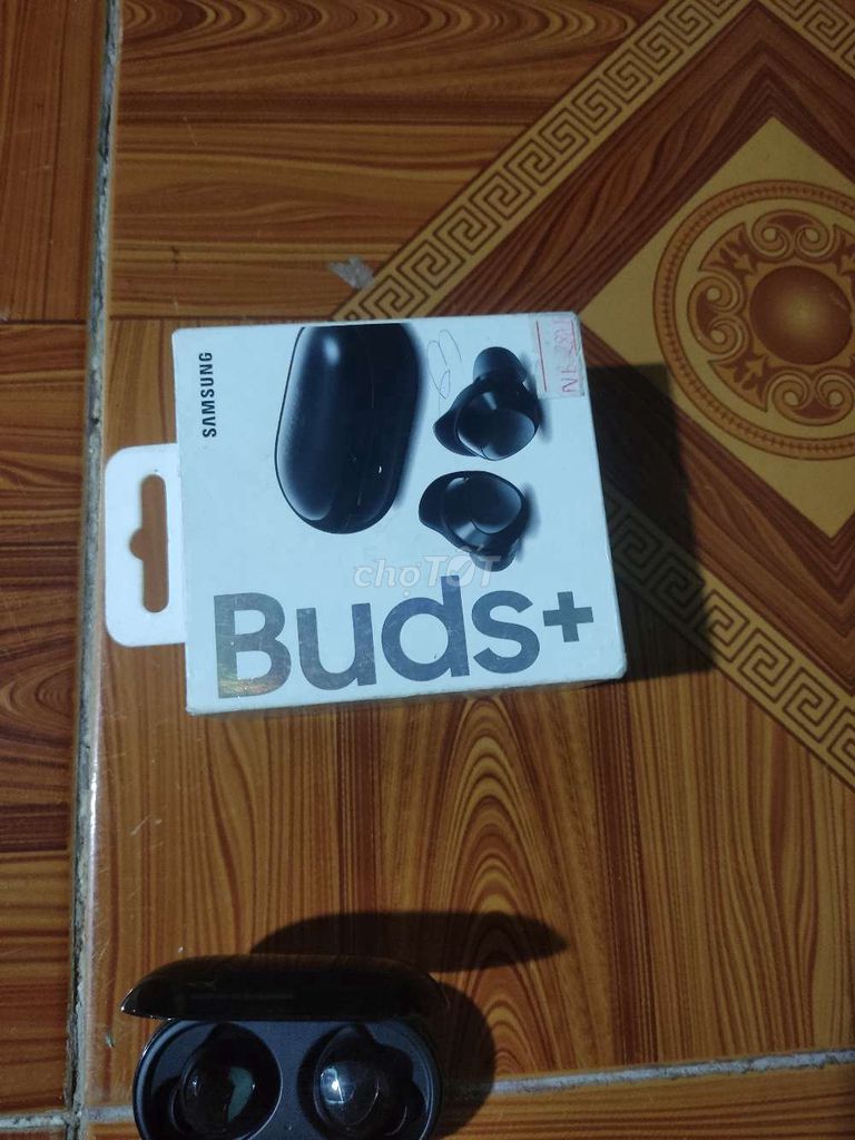Cần bán tai nghe hông dây Bluetooth