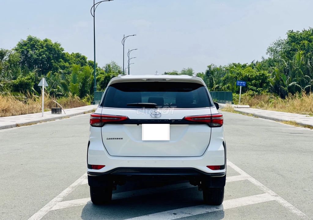 Toyota Fortuner Legender 2023 2.4L 4x2 AT 34000 Km. Mua bán Ô tô tại Thành phố Thủ Đức Tp Hồ Chí Minh được đăng bởi Đức Tứ Bánh hình 3