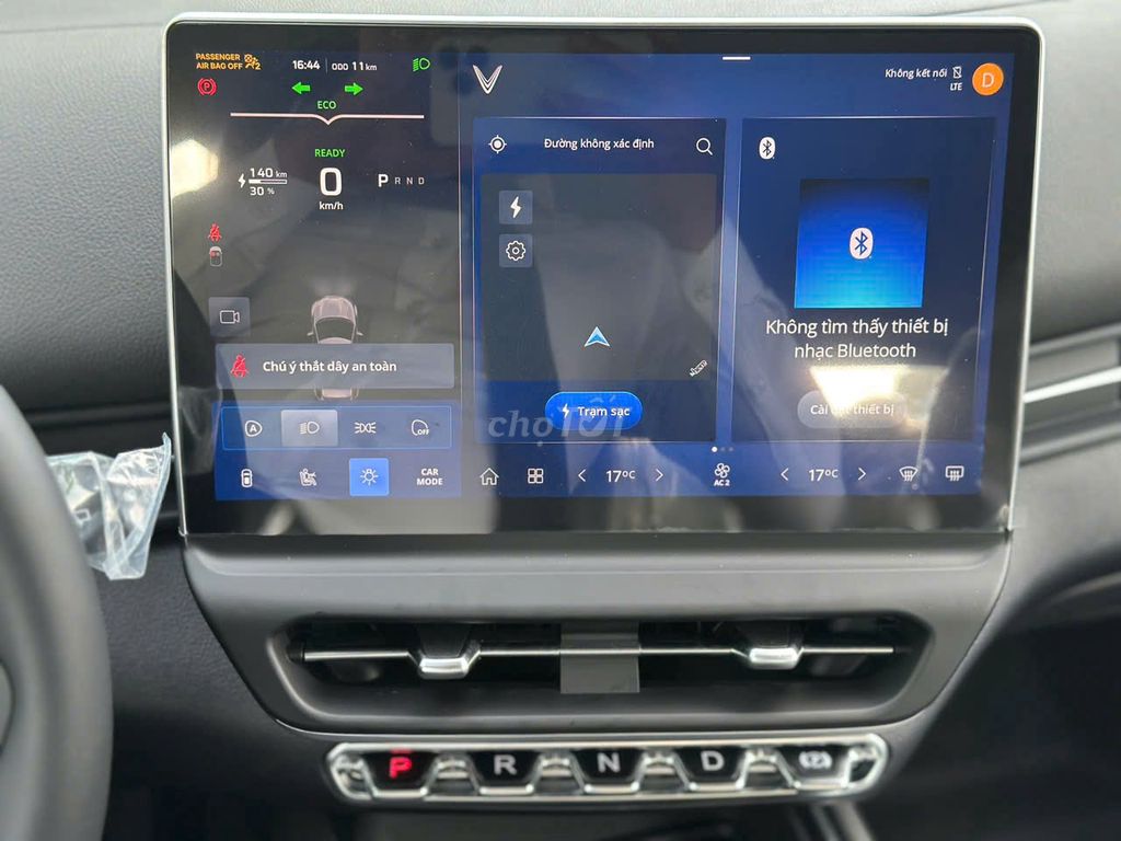 VINFAST VF7 ƯU ĐÃI GIẢM GIÁ, LÃI SUẤT VAY 4.8%/NĂM. Mua bán Ô tô tại Quận Tân Bình Tp Hồ Chí Minh được đăng bởi Chí Nhân VinFast hình 10