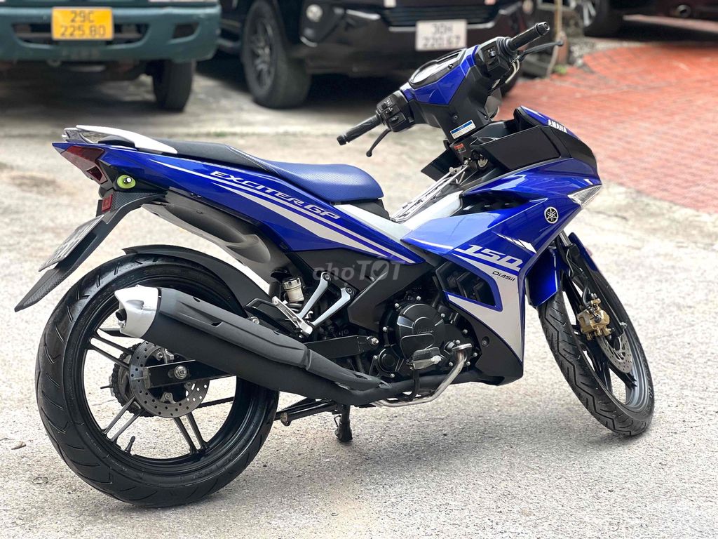 Chào Bán Exciter. Hỗ trợ trả góp 5 tr nhận xe. Mua bán Xe máy tại Quận Cầu Giấy Hà Nội được đăng bởi Xe Máy Đoàn Văn Cam Kết Đúng Ảnh Đúng Biển Đúng Giá Trị hình 10