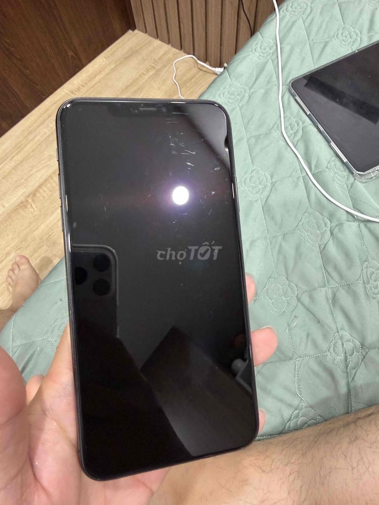 Apple iPhone 11 Pro Max Xám 73%. Mua bán Điện thoại tại Quận Thanh Xuân Hà Nội được đăng bởi long hình 1