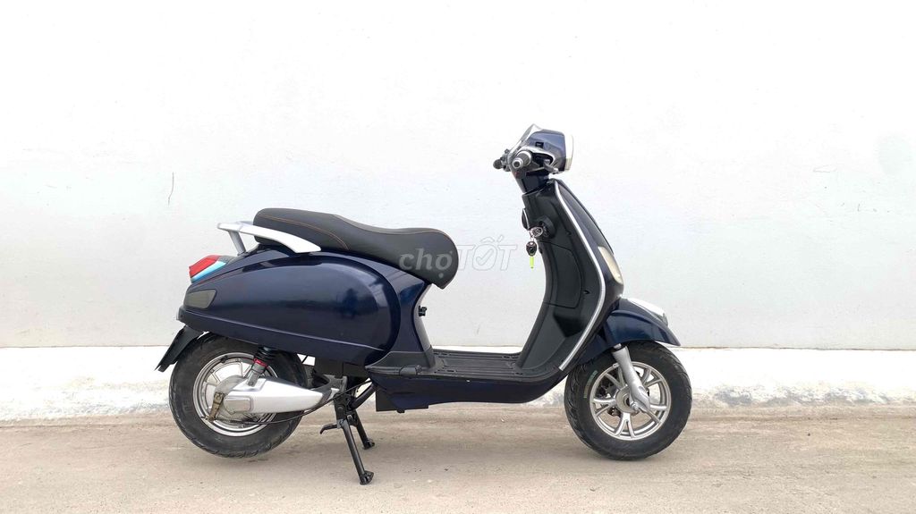 Xe máy điện Vespa màu Xanh đậm đủ đăng ký. Mua bán Xe điện tại Huyện Ý Yên Nam Định được đăng bởi Bếu Pham hình 3