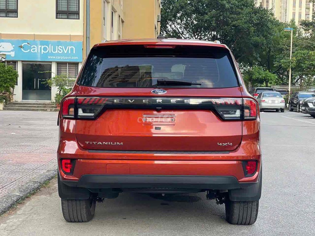 Ford Everest Titanium 2.0L 4x4 model 2023 đỏ cam. Mua bán Ô tô tại Quận Cầu Giấy Hà Nội được đăng bởi Cao Quý hình 6