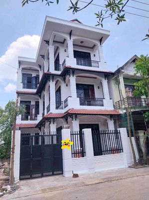 Cho thuê nhà nguyên căn 3 tầng. Cho thuê nhà ở tại Thành phố Đông Hà Quảng Trị được đăng bởi đà thành