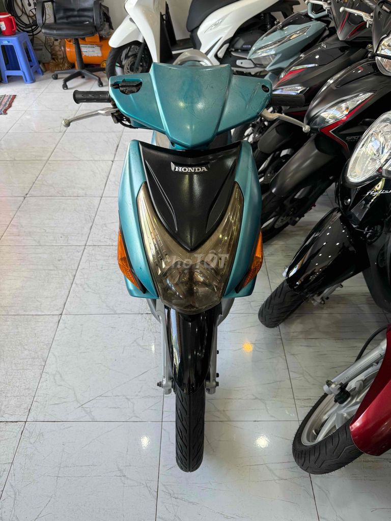 CLICK 2011 - Đẹp - Máy Cực Êm - BS 68. Mua bán Xe máy tại Thành phố Rạch Giá Kiên Giang được đăng bởi XE MÁY CŨ TÂN 128 hình 3